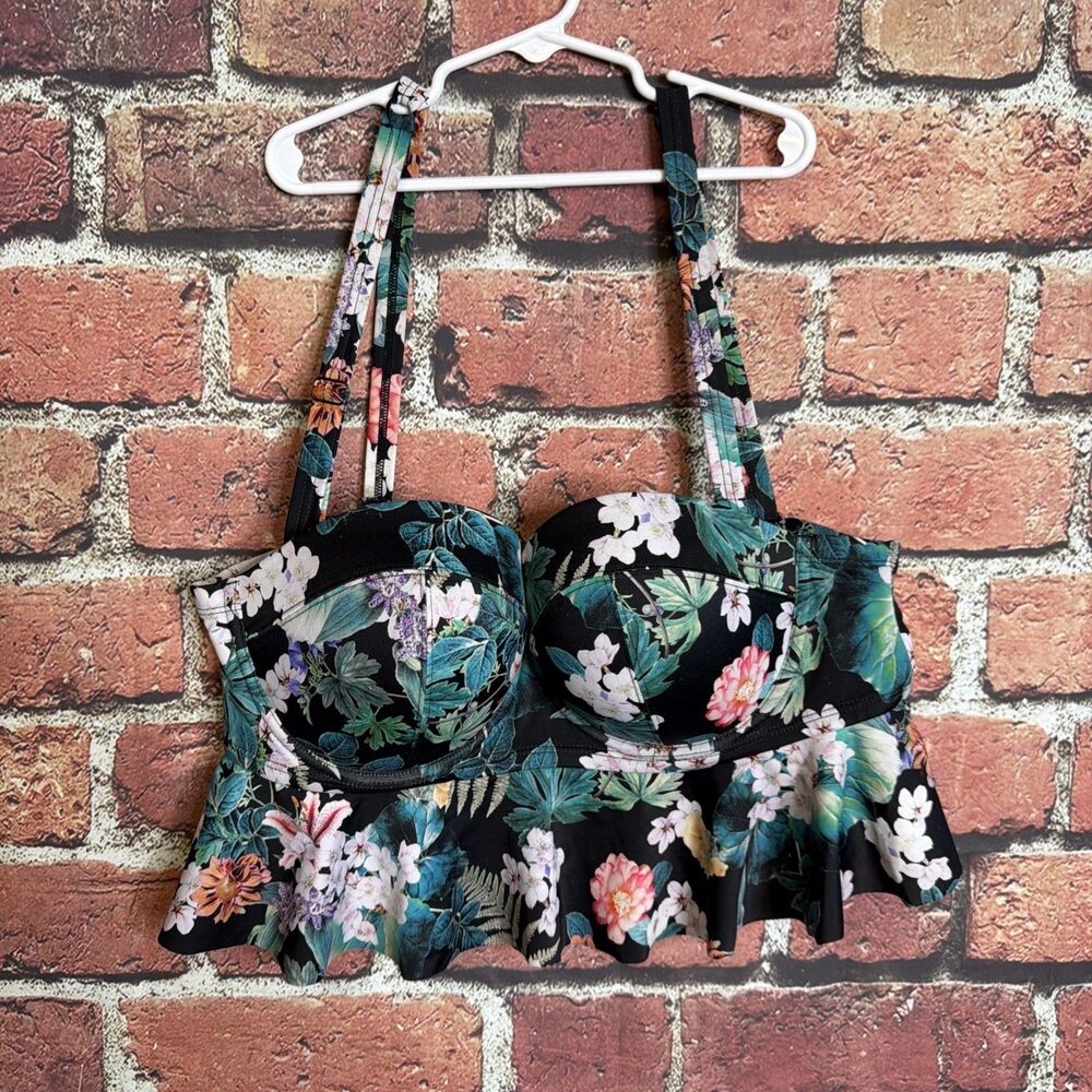 Torrid Floral Print Swim Bikini Top Size 1 Womens Plus Size